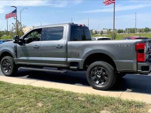 Used 2024 Ford F250 Lariat w/ Lariat Ultimate Package AWD/4WD image 2