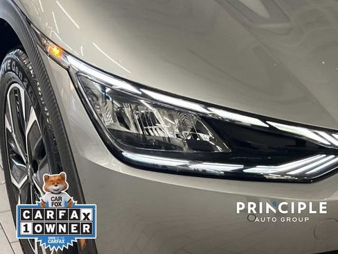 Used 2024 Kia EV6 Wind image 9