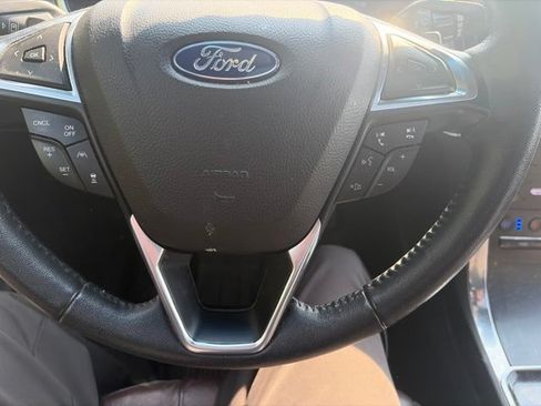 Used 2020 Ford Edge Titanium w/ Equipment Group 301A AWD/4WD image 13