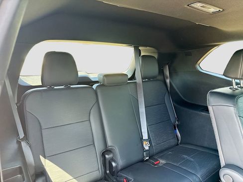 Used 2026 Buick Enclave Sport Touring w/ Power Package FWD image 27
