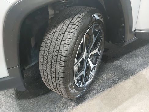 Used 2025 Jeep Compass Limited AWD/4WD image 57