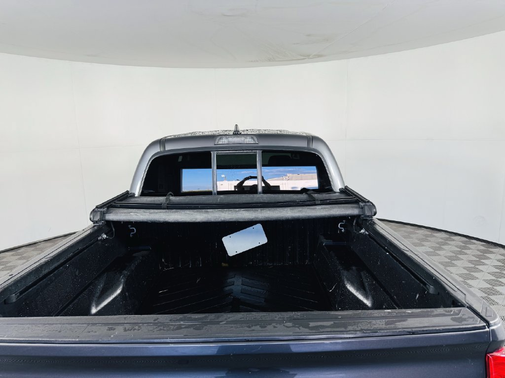 Used 2022 Toyota Tacoma SR w/ SR Convenience Package RWD image 24