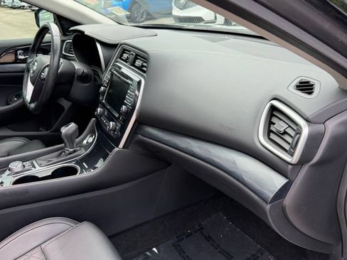 Used 2020 Nissan Maxima Platinum w/ Sport Mat Group FWD image 19