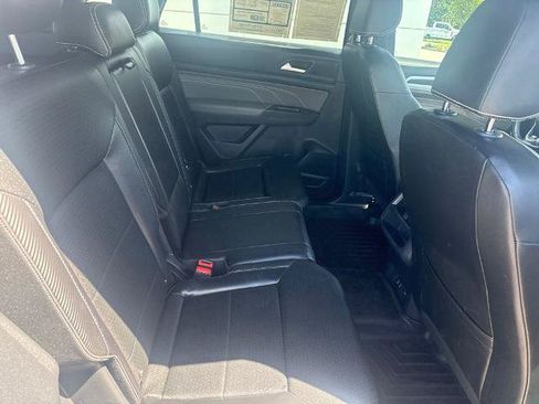 Used 2023 Volkswagen Atlas Cross Sport SEL R-Line AWD/4WD image 31