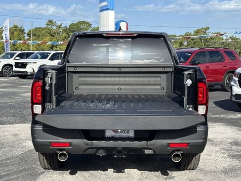 New 2026 Honda Ridgeline Black Edition image 13