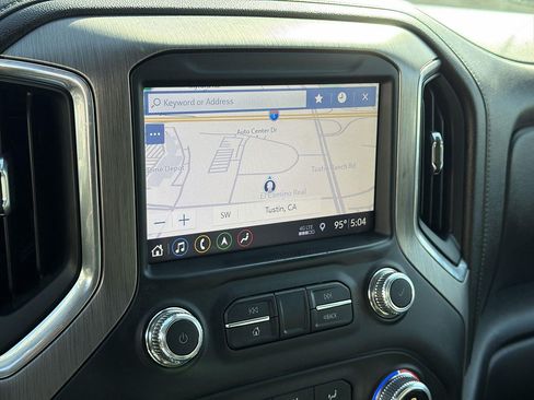 Used 2019 GMC Sierra 1500 Denali w/ Denali Ultimate Package AWD/4WD image 13