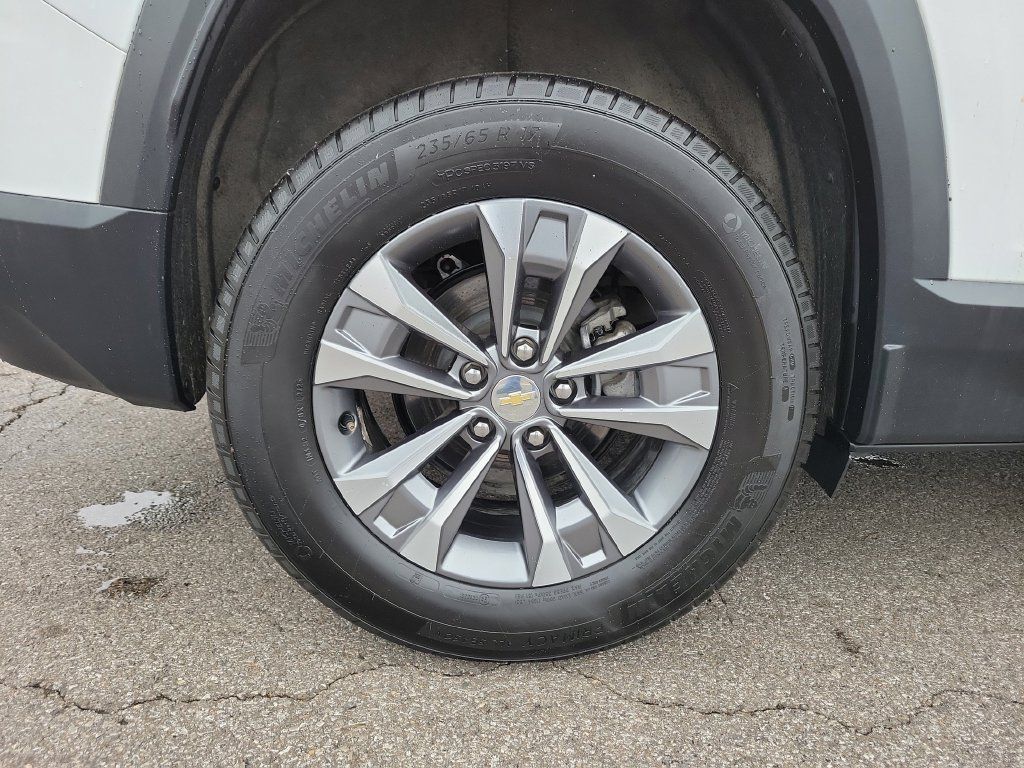 Used 2026 Chevrolet Equinox LT w/ Convenience Package II AWD/4WD image 8