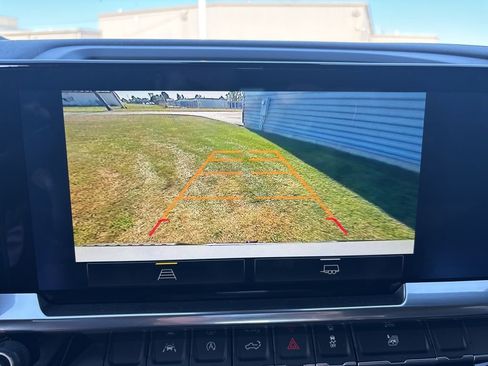 Used 2024 Chevrolet Silverado 1500 LT image 21