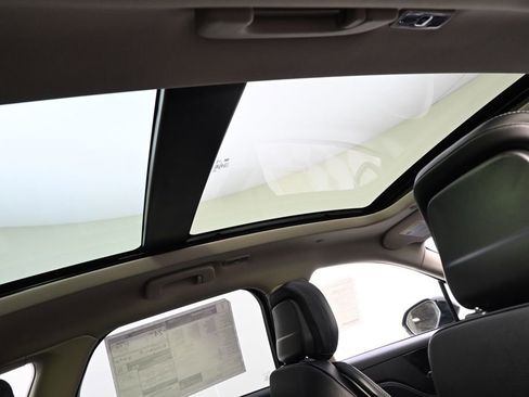 New 2026 Lincoln Corsair Reserve image 17