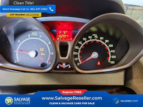 Used 2013 Ford Fiesta SE w/ Fiesta Graphic Pkg FWD image 12