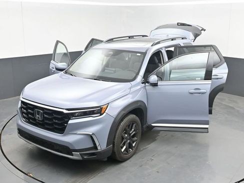 Used 2025 Honda Pilot Touring image 52