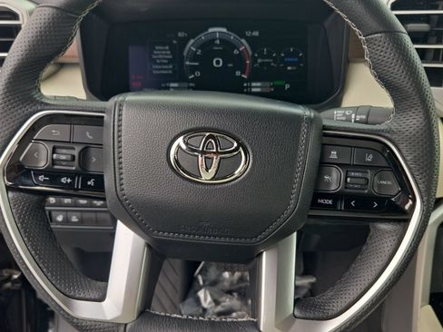 Used 2022 Toyota Tundra Capstone AWD/4WD image 30