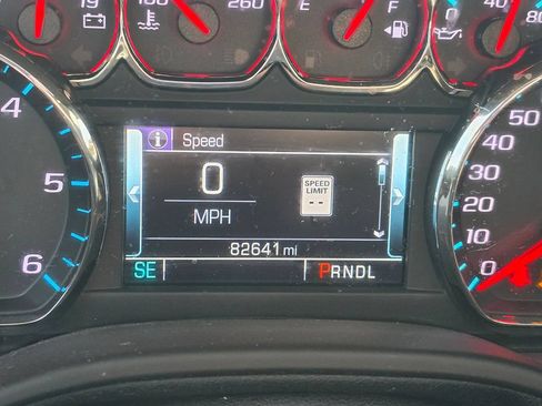 Used 2019 GMC Yukon XL SLT w/ Open Road Package RWD image 6