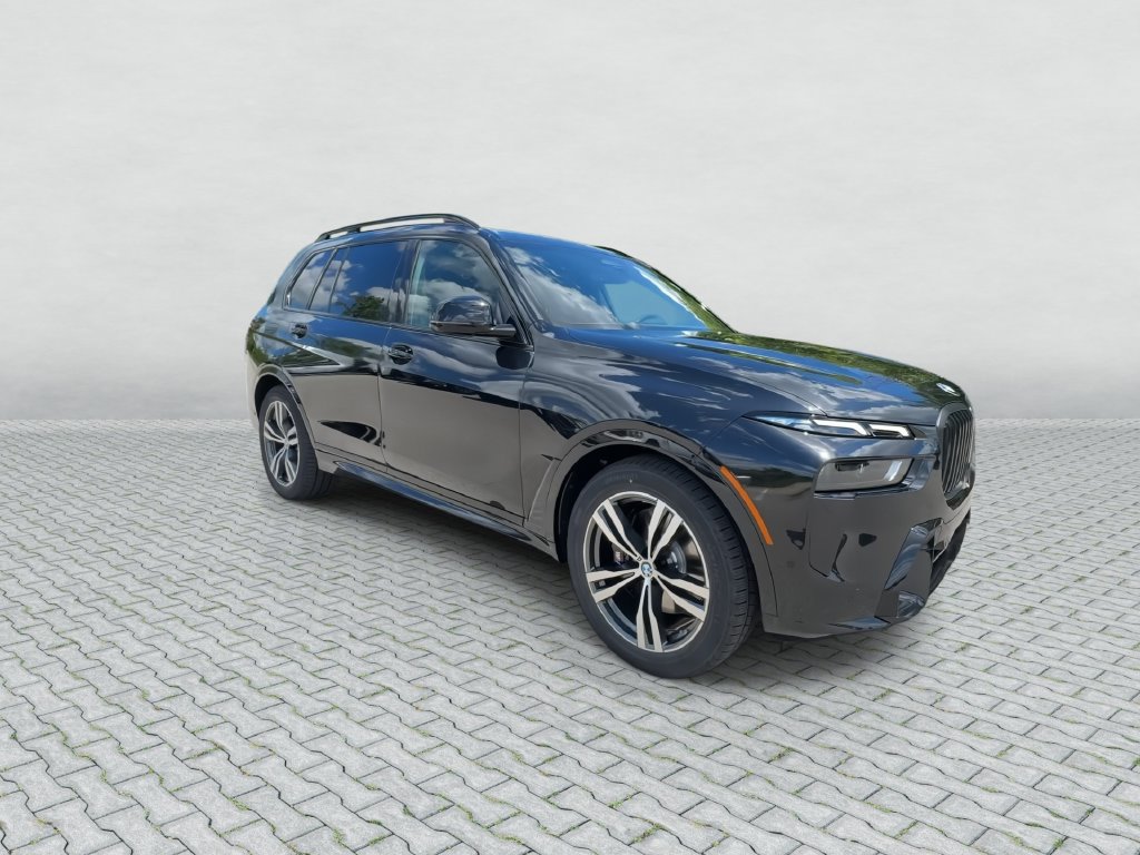 Used 2027 BMW X7 xDrive40i w/ M Sport Package AWD/4WD image 2