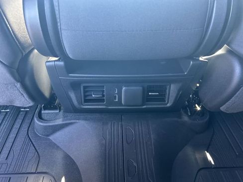 New 2026 GMC Sierra 1500 SLE w/ X31 Off-Road Package image 38