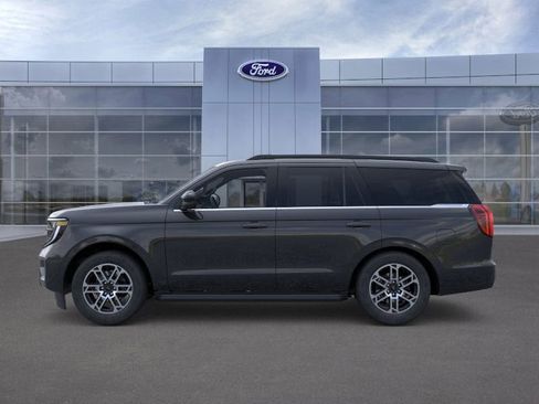 New 2025 Ford Expedition Active image 3