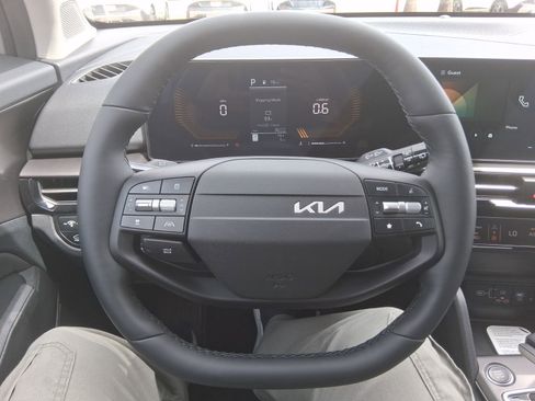 New 2026 Kia Sportage EX FWD image 8