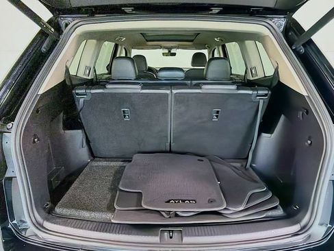 Used 2023 Volkswagen Atlas SE w/ Panoramic Sunroof Package FWD image 26