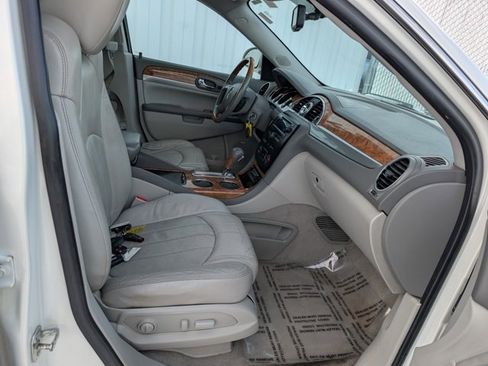 Used 2011 Buick Enclave CXL w/ Trailering Provision Package image 29
