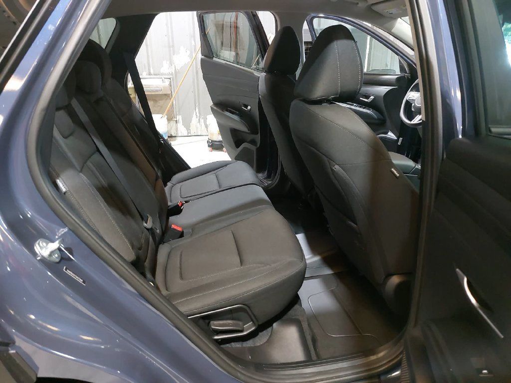 Certified 2025 Hyundai Tucson SEL FWD image 11