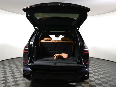 Certified 2023 BMW X7 xDrive40i w/ Executive Package image 40