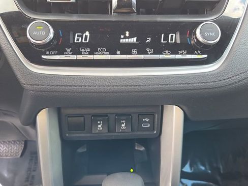 Used 2024 Toyota Corolla Cross AWD Hybrid w/ Convenience Package image 20