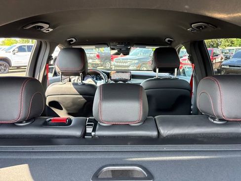 Used 2020 Mercedes-Benz GLC 43 AMG 4MATIC image 31