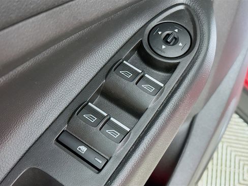 Used 2018 Ford Escape Titanium image 18