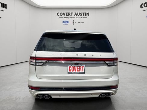Certified 2021 Lincoln Aviator Grand Touring w/ Elements Package Plus AWD/4WD image 5