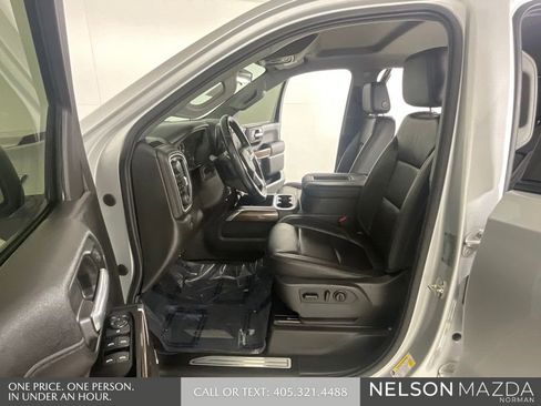Used 2019 Chevrolet Silverado 1500 LT Trail Boss AWD/4WD image 11