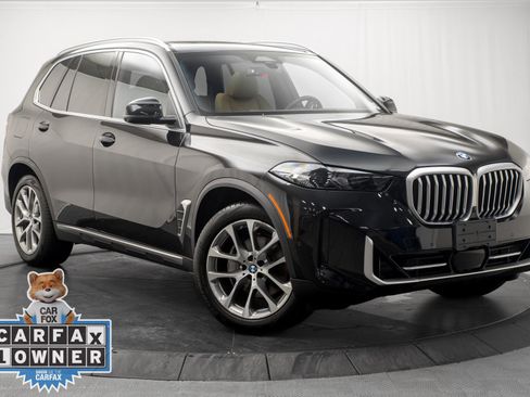Used 2024 BMW X5 xDrive40i w/ Parking Assistance Package AWD/4WD image 1