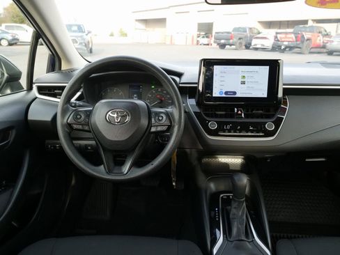 Used 2024 Toyota Corolla LE image 19