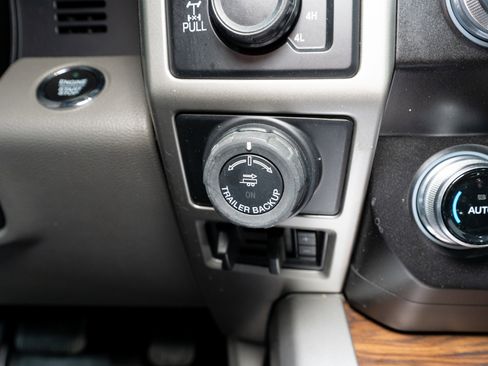 Used 2020 Ford F150 Lariat w/ Equipment Group 502A Luxury image 28