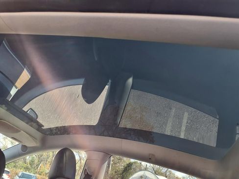 Used 2021 Tesla Model Y Long Range image 22