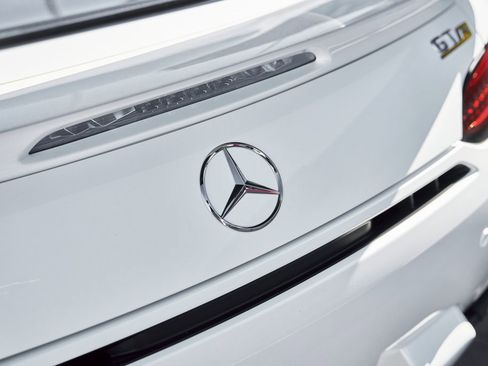 Used 2018 Mercedes-Benz AMG GT R image 15