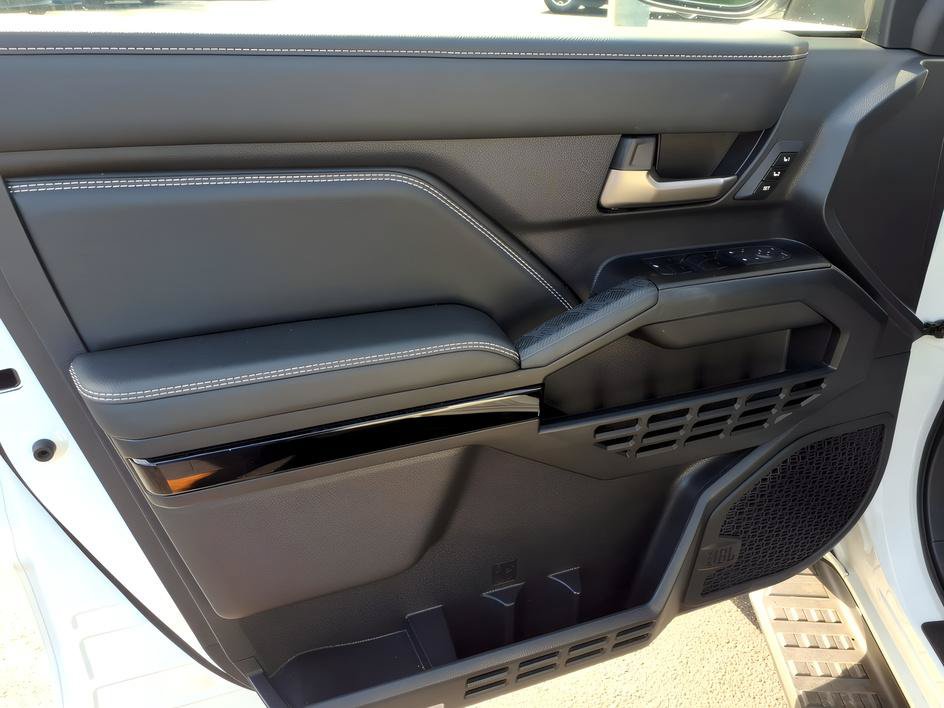 Certified 2025 Toyota 4Runner Limited AWD/4WD image 18