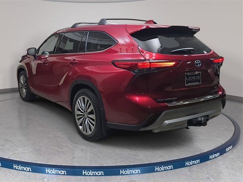 Used 2021 Toyota Highlander Platinum image 8