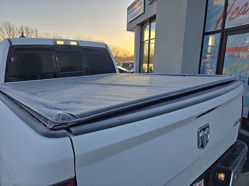 Used 2019 RAM 1500 Big Horn image 25