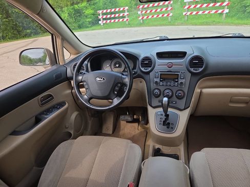 Used 2007 Kia Rondo EX FWD image 16