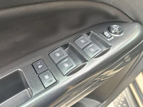 Certified 2022 GMC Canyon AT4 AWD/4WD image 18