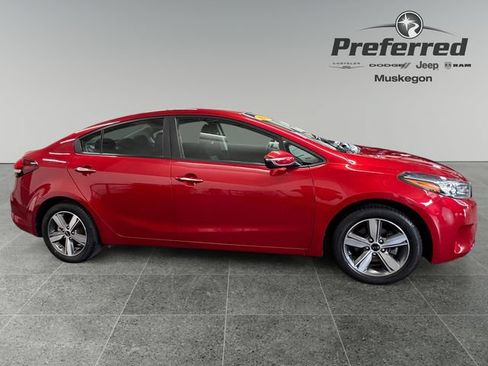 Used 2018 Kia Forte S w/ S Technology Plus Package FWD image 8