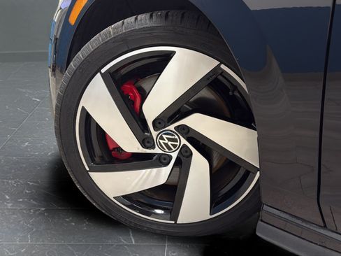 Used 2022 Volkswagen GTI S FWD image 34