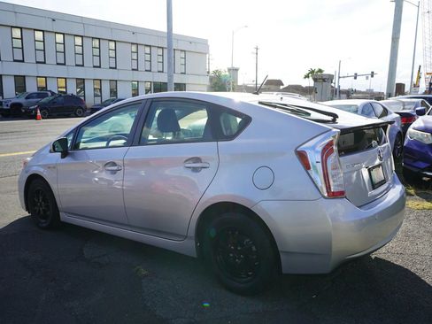 Used 2015 Toyota Prius Two FWD image 21