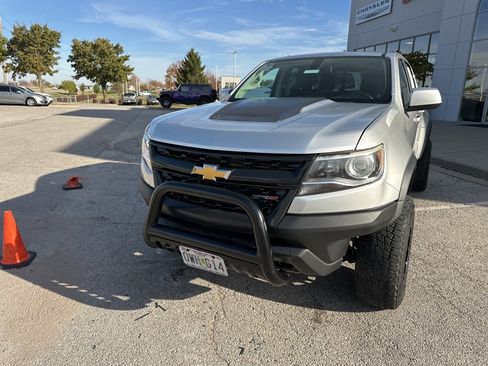 Used 2018 Chevrolet Colorado ZR2 image 11