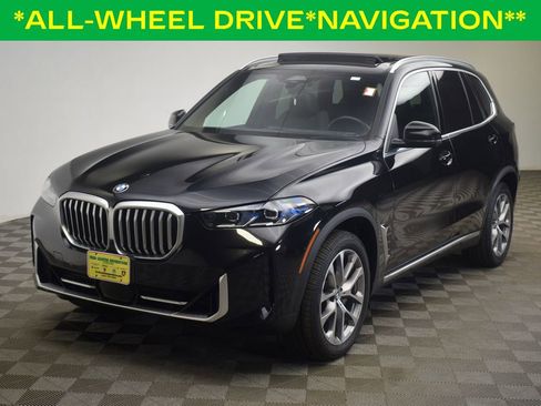 Used 2024 BMW X5 xDrive40i w/ Premium Package AWD/4WD image 3