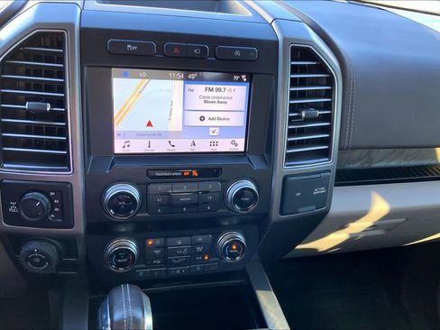 Used 2019 Ford F150 Limited w/ Trailer Tow Package image 31