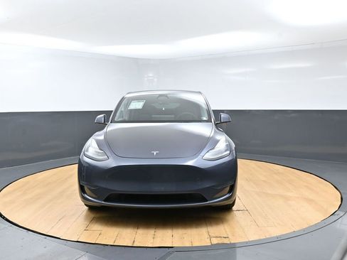 Used 2023 Tesla Model Y Long Range AWD/4WD image 4