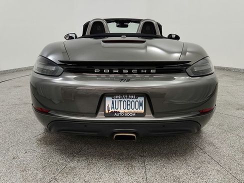 Used 2022 Porsche 718 Boxster RWD image 18