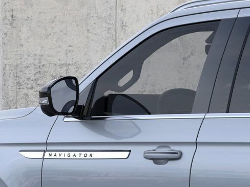 New 2026 Lincoln Navigator L Reserve AWD/4WD image 20