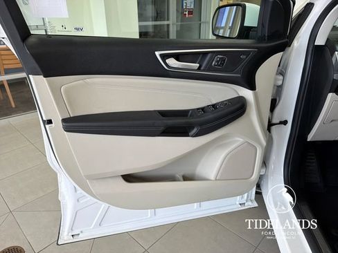 Certified 2023 Ford Edge Titanium AWD/4WD image 13
